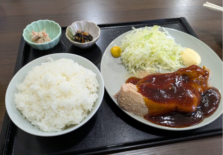 豚オタで食べた豚角煮定食(ご飯大盛り)