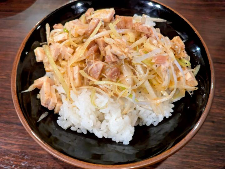 横浜家系ラーメン吟家　ネギチャ丼