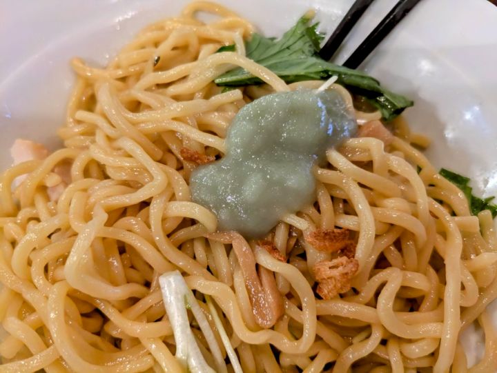 横浜家系ラーメン吟家　グリーンにんにく