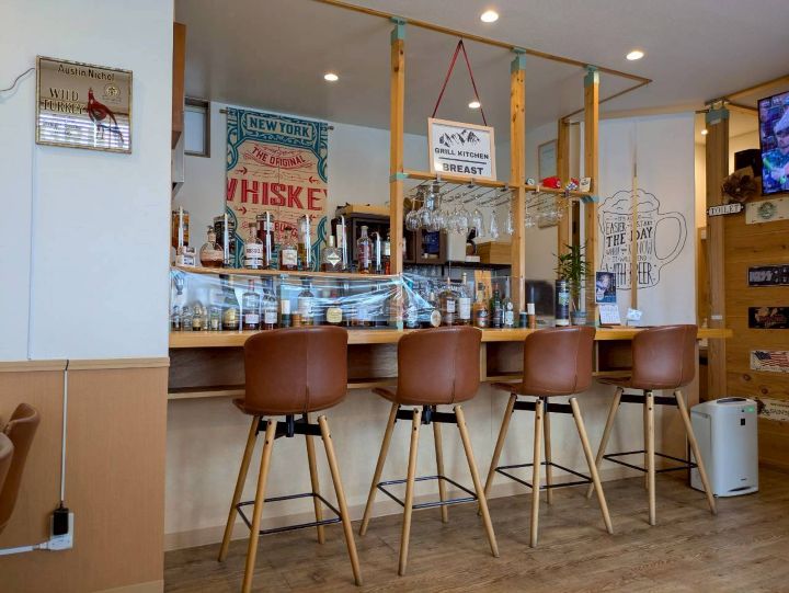 グリルキッチンブレスト　カウンター席