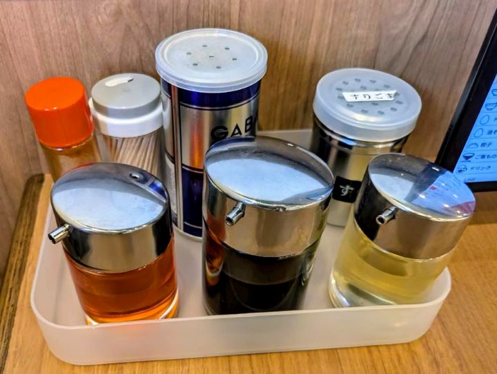 吟家　袖ヶ浦店　卓上調味料