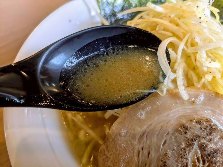 吟家　袖ヶ浦店　味噌ネギラーメン　スープ