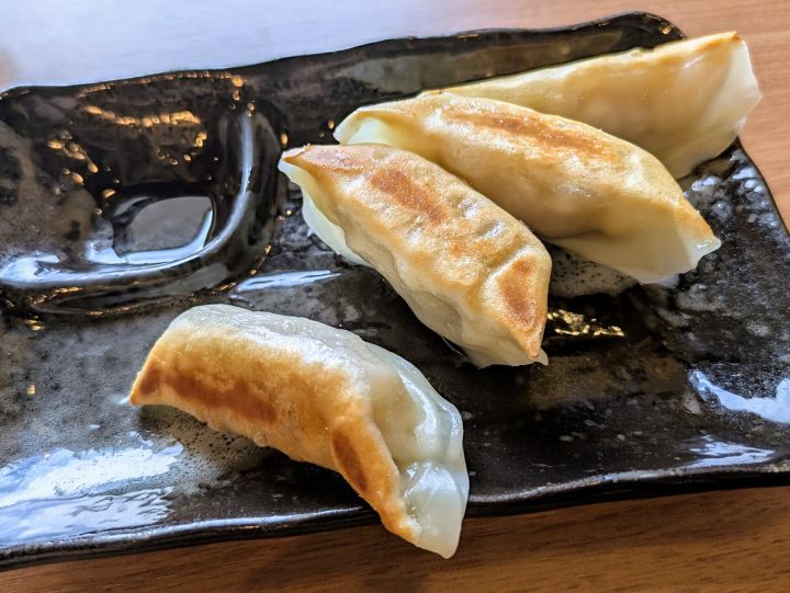 吟家　袖ヶ浦店　餃子