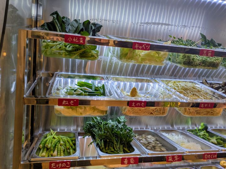 麻辣湯専門店天宝　ショーケース