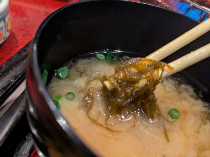 かつ波奈 もずくのみそ汁