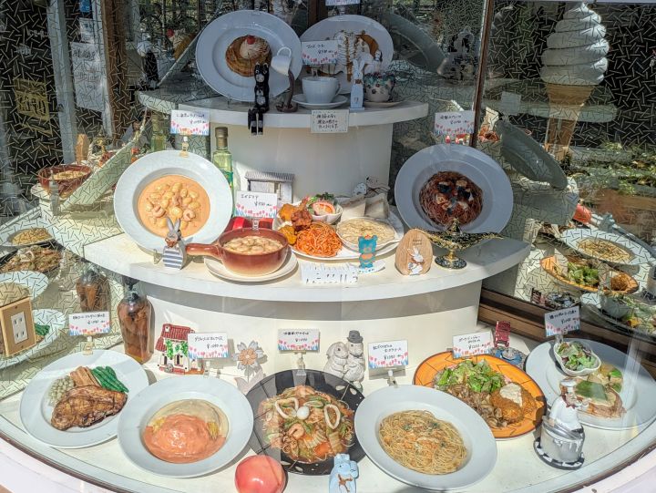 木更津 コーヒーレストラン モンシェリー:店外の食品サンプル