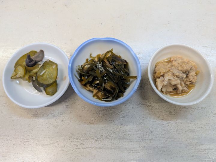 はまべ定食の小鉢三種
