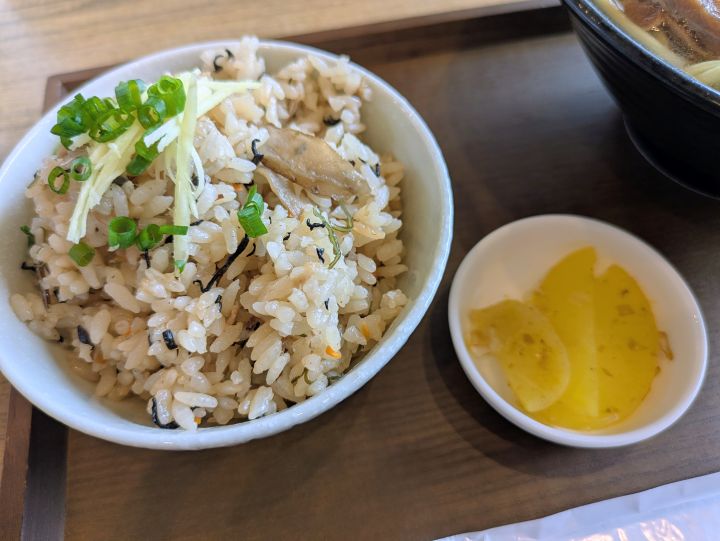 じゅーしーとお新香のセット