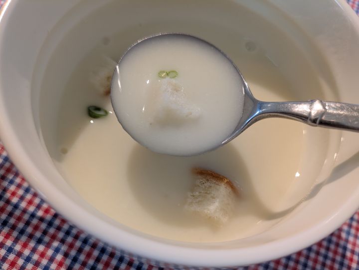 キッチンDonDonのじゃがいものポタージュスープアップ