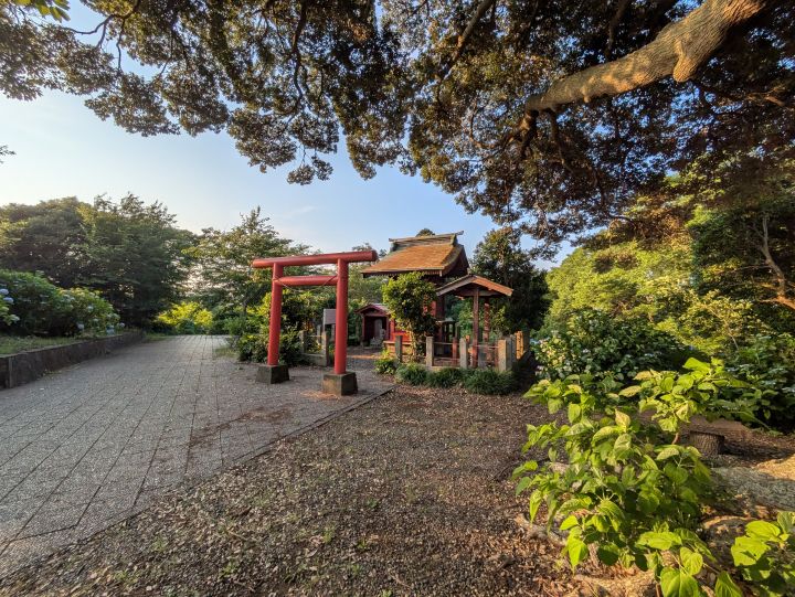 袖ケ浦公園展望台にある鳥居