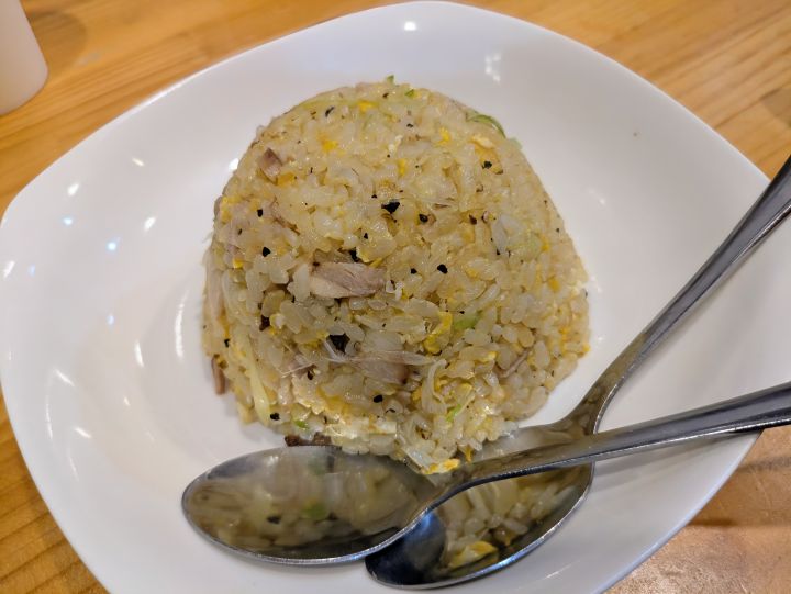 木更津ラーメン大輝の白の塩チャーハン(半炒飯)